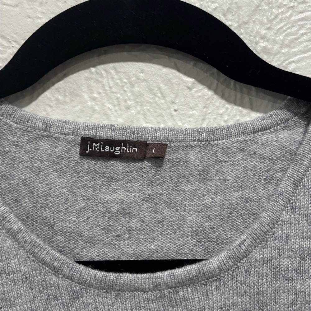 J. McLaughlin 100% Cashmere Gray Sweater With Accent Buttons Size Large Size Lg - Picture 2 of 5
